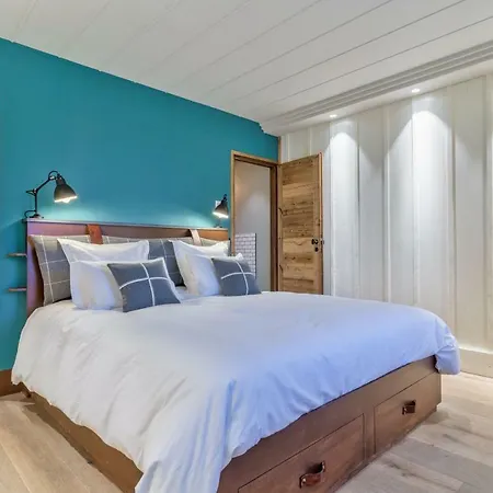 Les Mangeurs D'etoiles Bed & Breakfast *